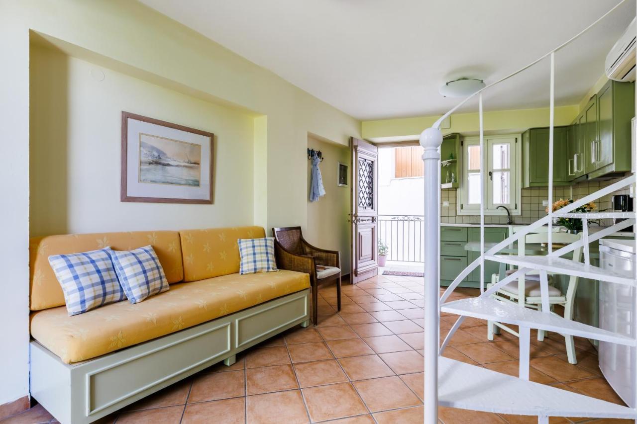 Sentefi Maisonette Скопелос Екстериор снимка