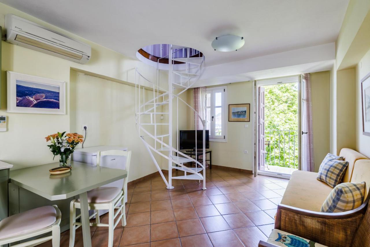 Sentefi Maisonette Скопелос Екстериор снимка